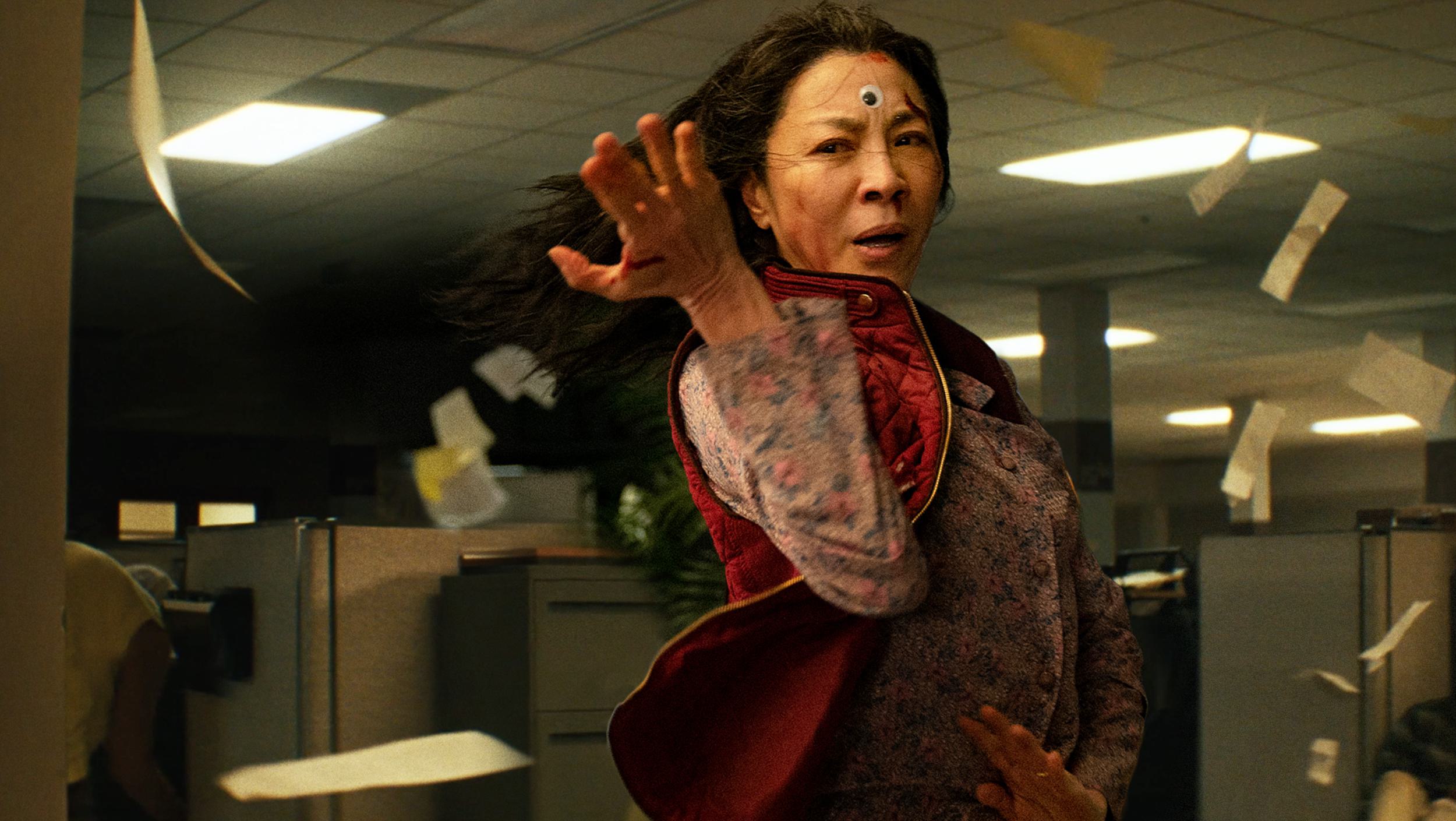 Michelle Yeoh als Evelyn Wang in Everything Everywhere All at Once